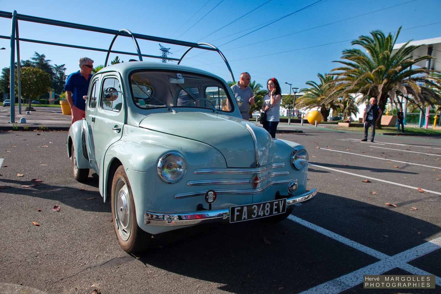 Renault 4cv i-01.jpg